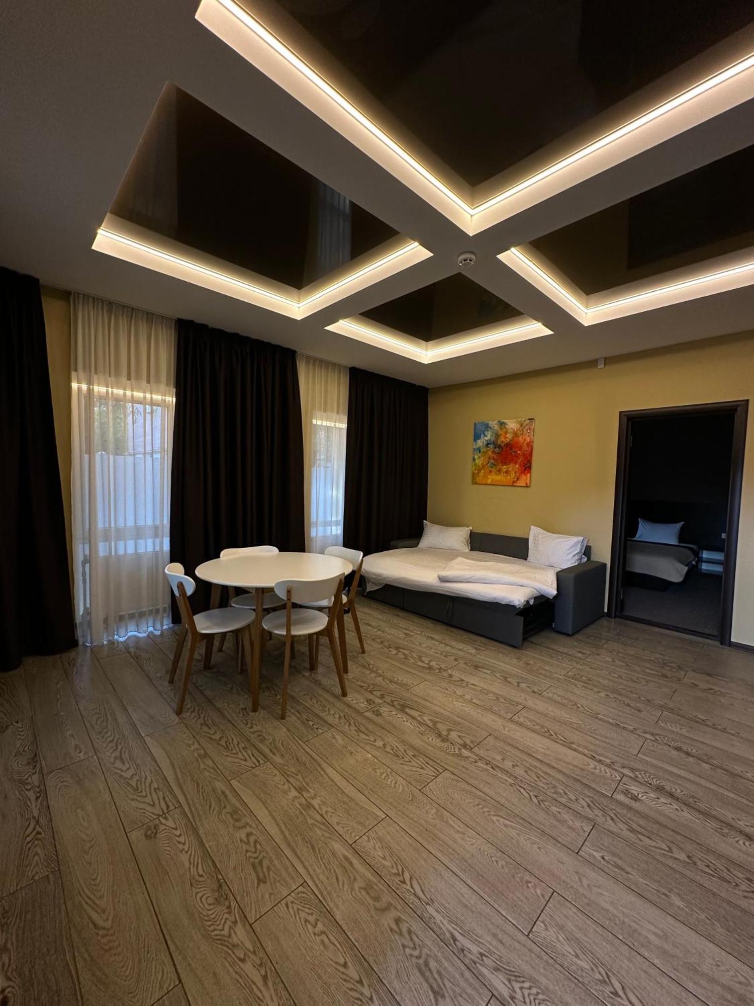 פולטבה Hotel Atmosphere מראה חיצוני תמונה