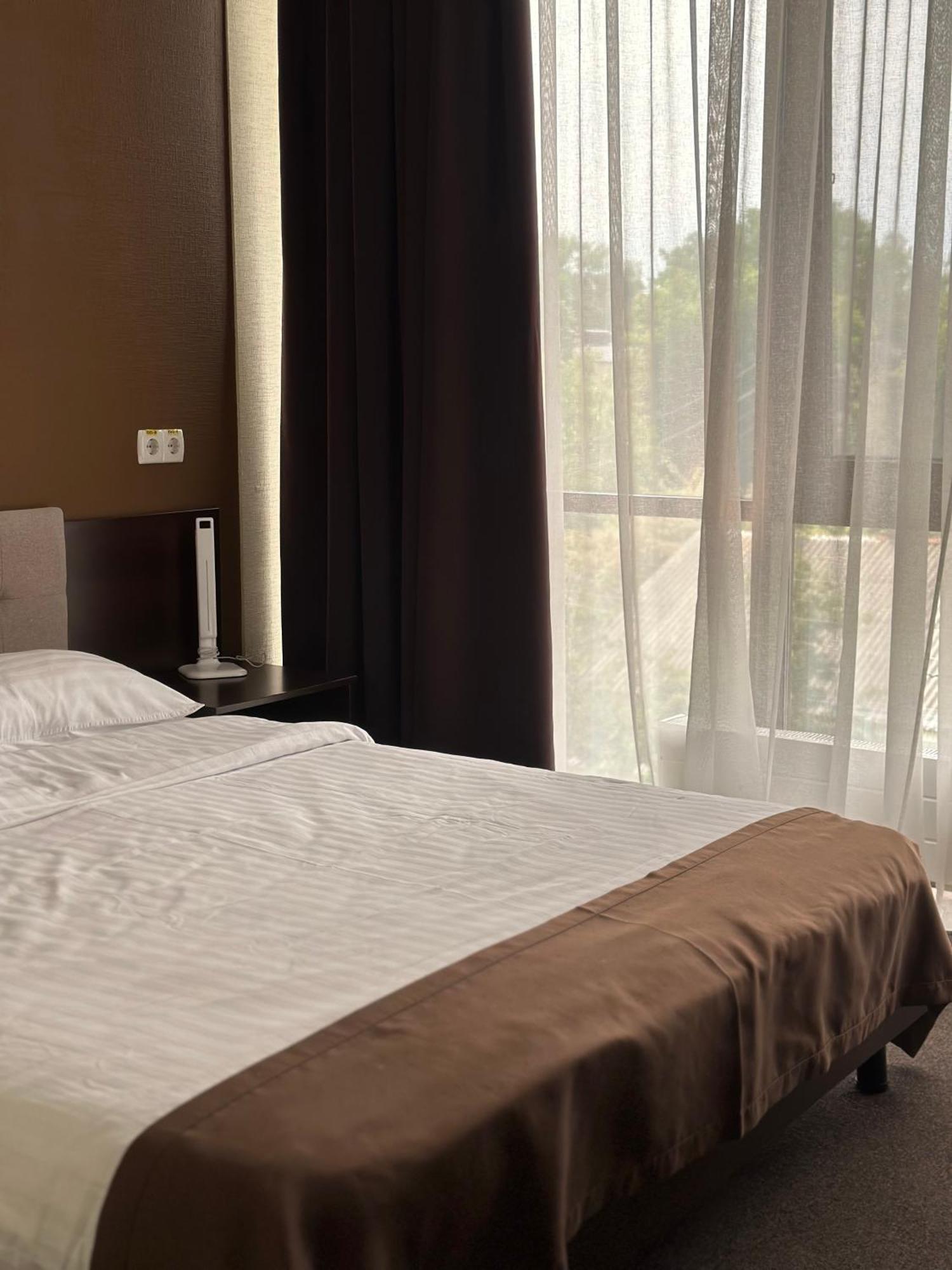 פולטבה Hotel Atmosphere מראה חיצוני תמונה