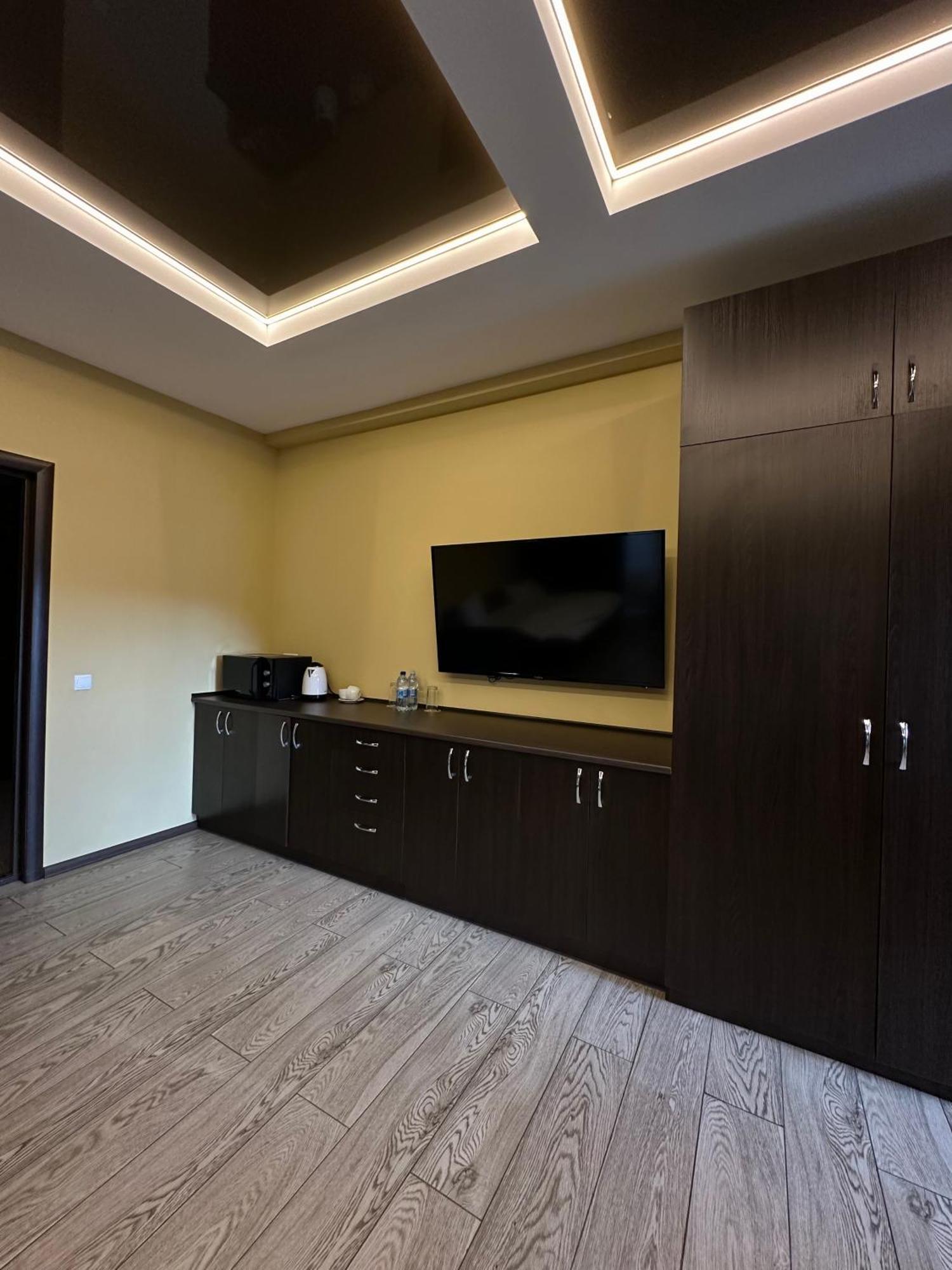 פולטבה Hotel Atmosphere מראה חיצוני תמונה