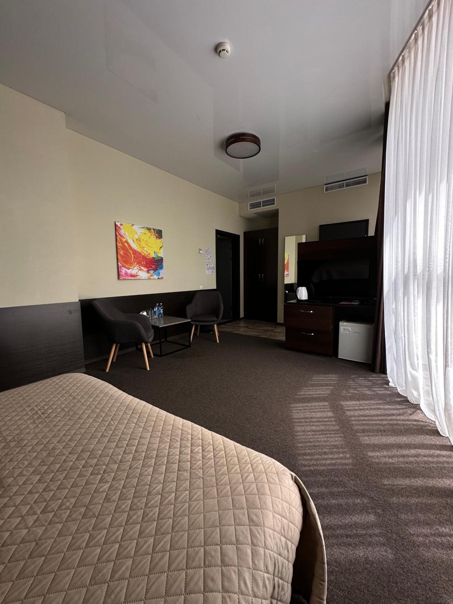 פולטבה Hotel Atmosphere מראה חיצוני תמונה