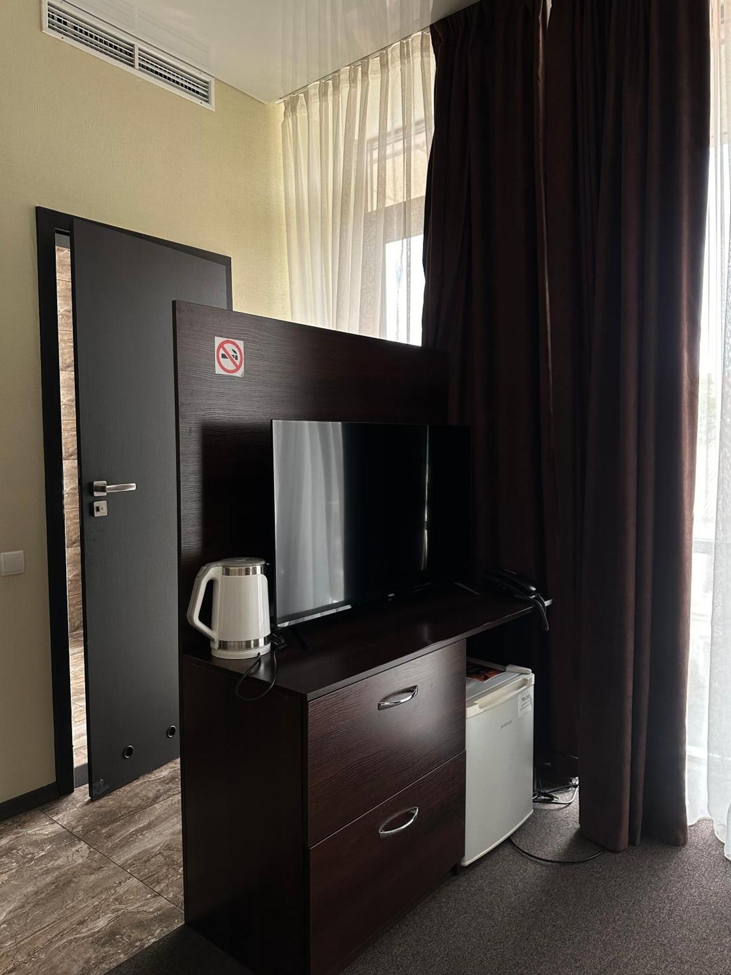 פולטבה Hotel Atmosphere מראה חיצוני תמונה